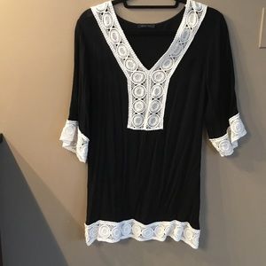 West Kei Cream & Black Top